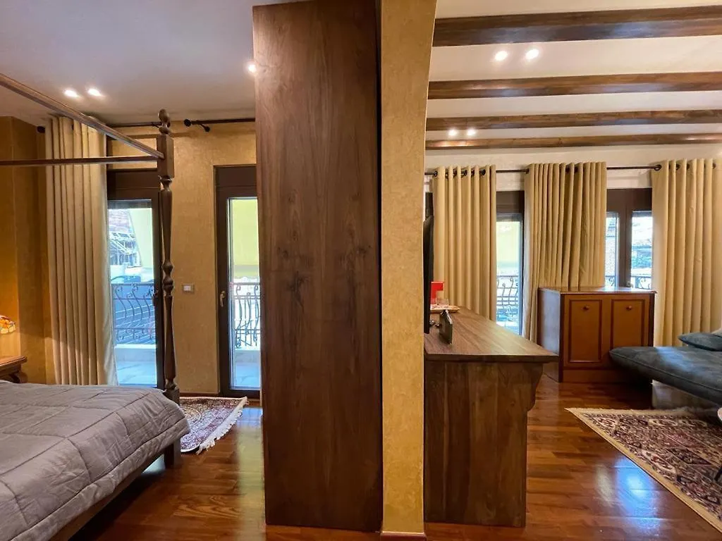 Апартаменты Mikpritja Korce 1 0*,  Албания